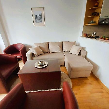 Centar Apartment Aleks Skopje Zewnętrze zdjęcie